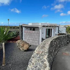 Sun, Relax & Lava, Free Wifi 600mb, Bbq Tinajo